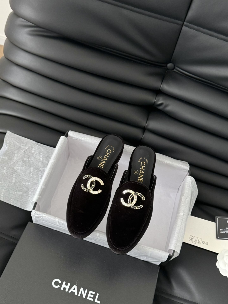 Ch*el slippers